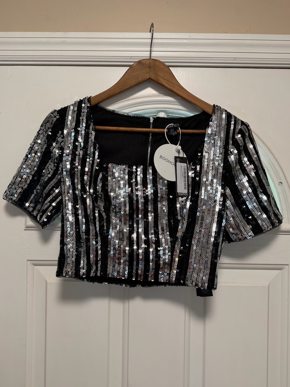 Boohoo Black and silver sequin striped Crop Top size 4
